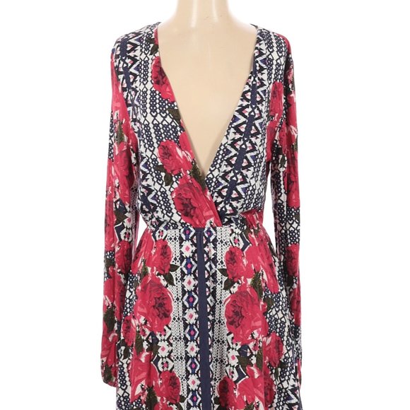 NBD The XNaven Twins WhiteRedBlack Dress V-Neck Floral Print  Sz S #485 - Picture 1 of 4